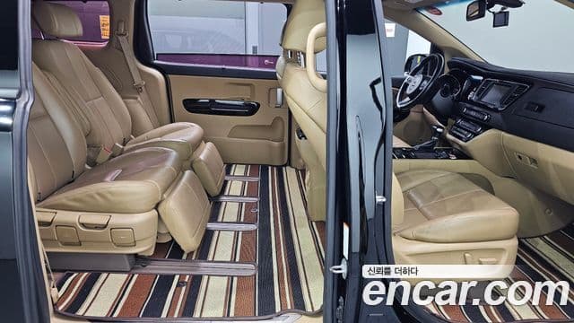 Kia All New Carnival President, 2017 11
