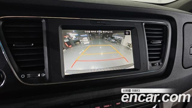 Kia The / новый New Carnival Luxury, 2020 17