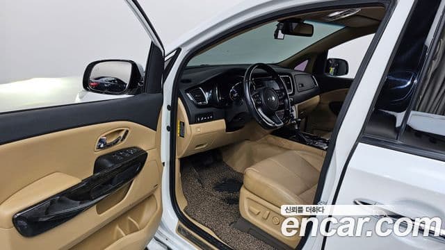 Kia The / новый New Carnival Noblesse Special, 2019 10