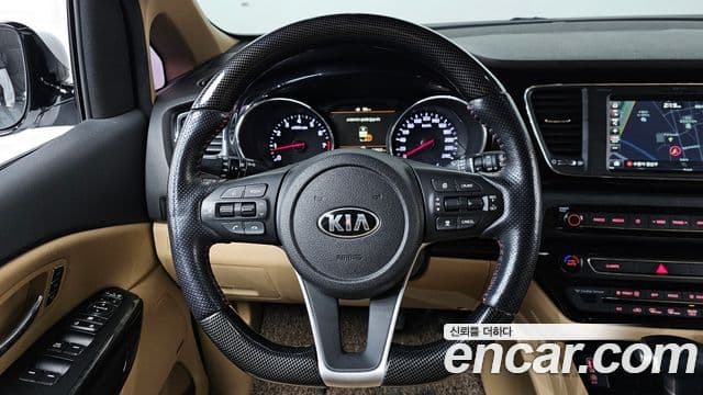 Kia The / новый New Carnival Noblesse Special, 2019 13