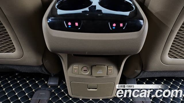 Kia The / новый New Carnival Noblesse Special, 2019 18