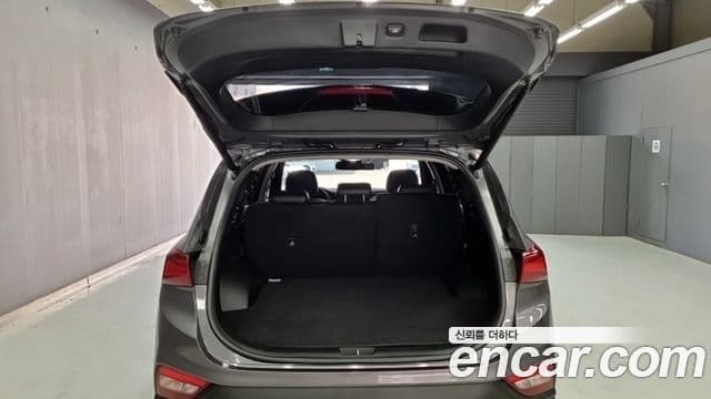 Hyundai Santa Fe TM Exclusive, 2019 18