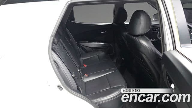 KG모빌리티(SsangYong) Tivoli Armor дизель VX 2WD, 2018 12