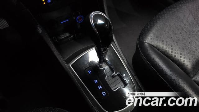 Hyundai Accent(новый кузов / новое поколение) 1.6 GDI top, 2011 9