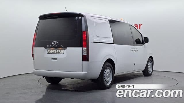 Hyundai Staria Smart, 2023 2