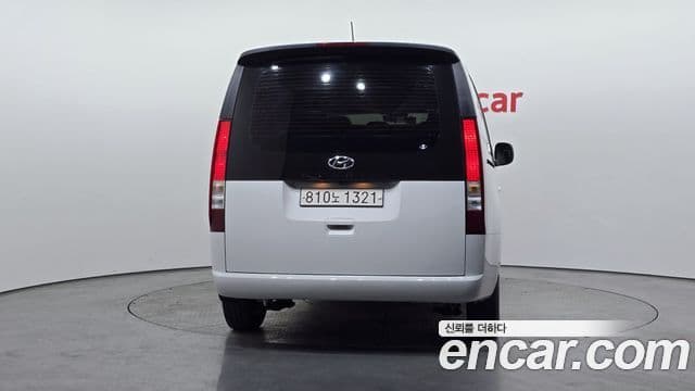 Hyundai Staria Smart, 2023 4