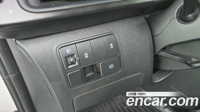 Hyundai Staria Smart, 2023 17