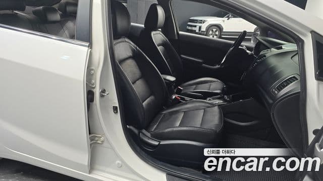 Kia K3 Trendy, 2014 10