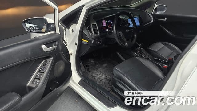 Kia K3 Trendy, 2014 12