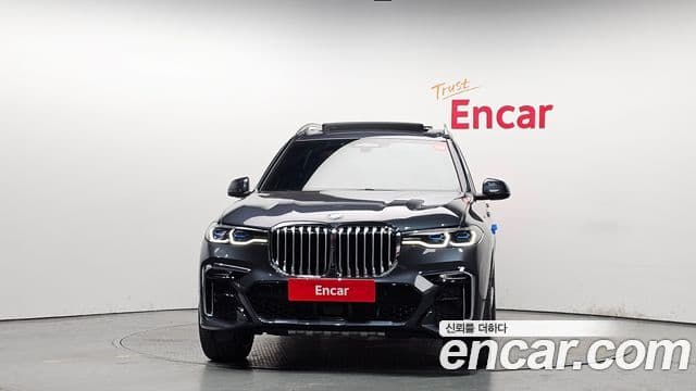 BMW X7 (G07) xDrive 40i M Sport 6인승, 2022 3