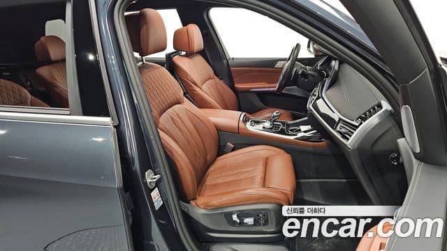 BMW X7 (G07) xDrive 40i M Sport 6인승, 2022 10