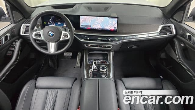 BMW X7 (G07) xDrive 40i M Sport 6인승, 2025 7