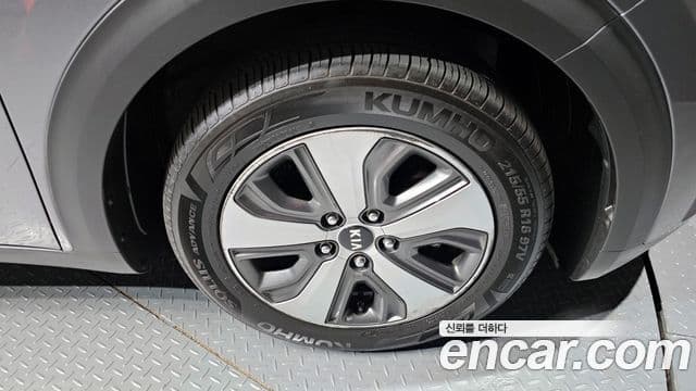 Kia Niro Luxury, 2018 все фото