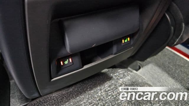 Land Rover Discovery 4 3.0 SDV6 SE, 2016 18