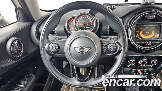 Mini Cooper D 클럽맨 2세대, 2016 13