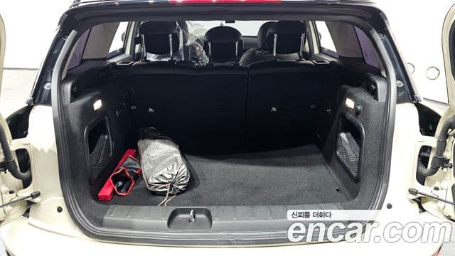 Mini Cooper D 클럽맨 2세대, 2016 20