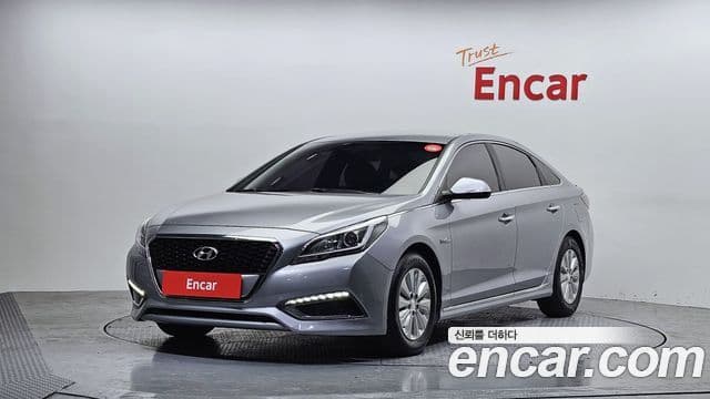 Hyundai LF Sonata гибрид Modern, 2016 1