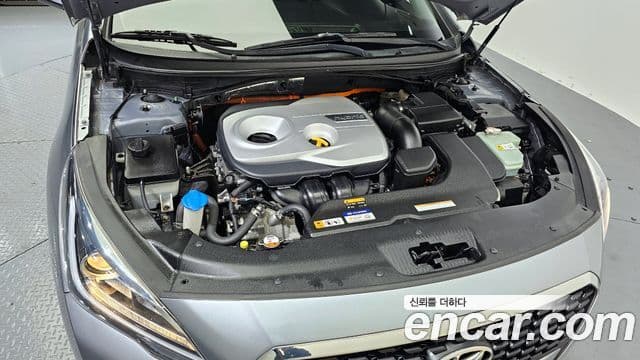 Hyundai LF Sonata гибрид Modern, 2016 6