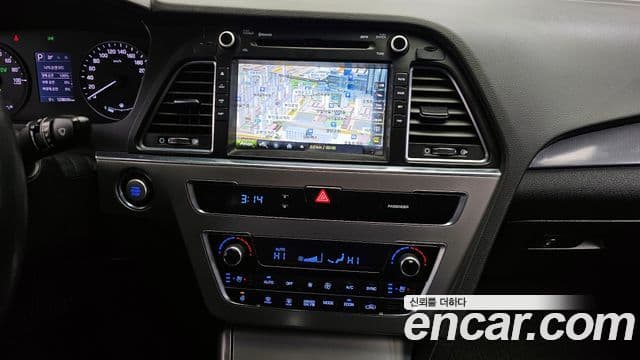 Hyundai LF Sonata гибрид Modern, 2016 14