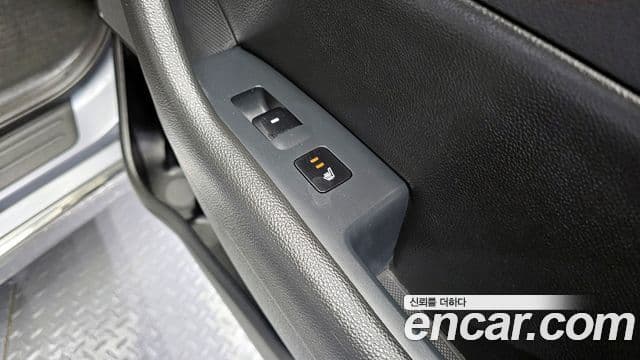 Hyundai LF Sonata гибрид Modern, 2016 20