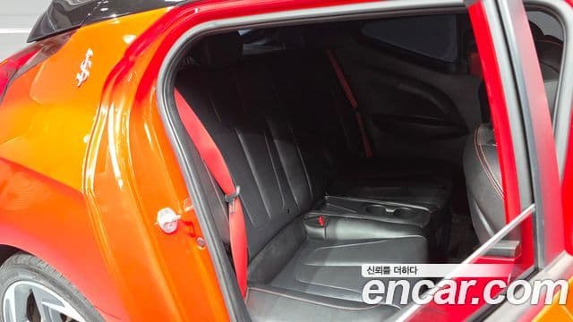 Hyundai Veloster (JS) Core, 2019 12