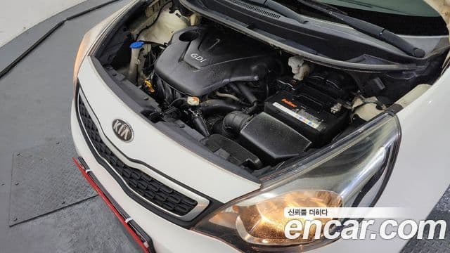 Kia All New Pride Luxury, 2013 6