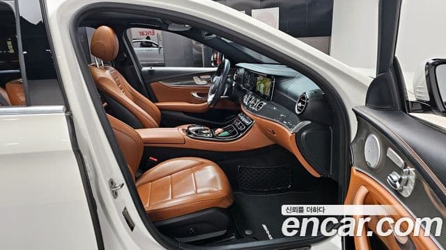 Mercedes-Benz E-класс W213 AMG Line, 2020 10