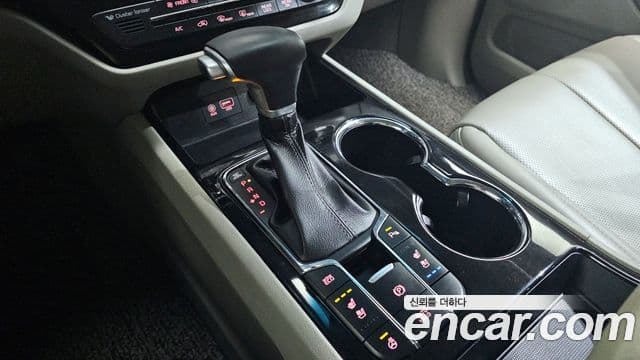 Kia The / новый New Carnival Noblesse, 2019 9