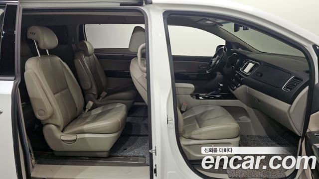 Kia The / новый New Carnival Noblesse, 2019 12