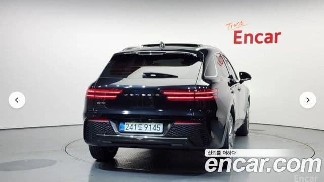 Genesis GV70, 2021 4