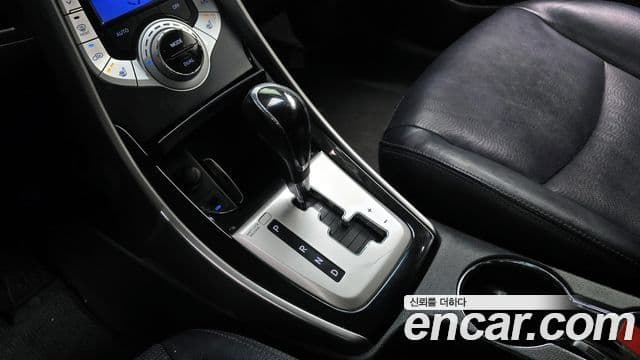 Hyundai Avante MD Premier, 2011 9