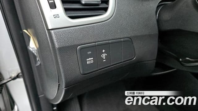 Hyundai Avante MD Premier, 2011 13