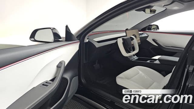 Tesla модель 3, 2025 10