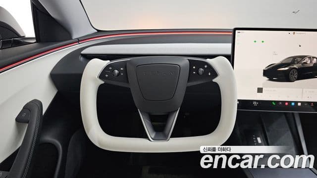 Tesla модель 3, 2025 13