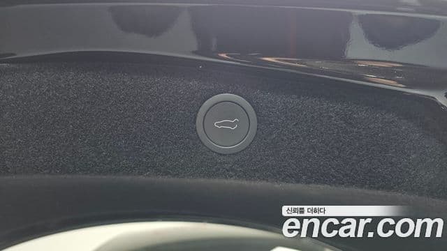 Tesla модель 3, 2025 19