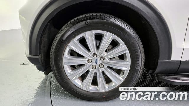 Ford Explorer 6세대 2.3 Limited 4WD, 2023 все фото