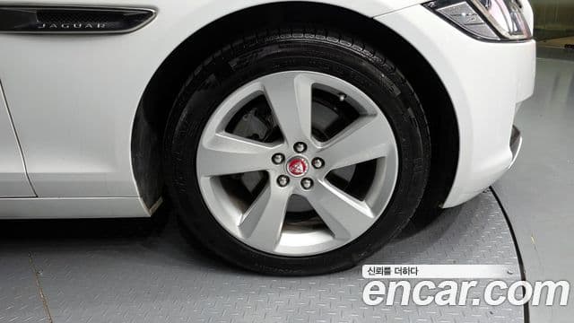 Jaguar XF (X260) 20d Prestige AWD, 2018 все фото