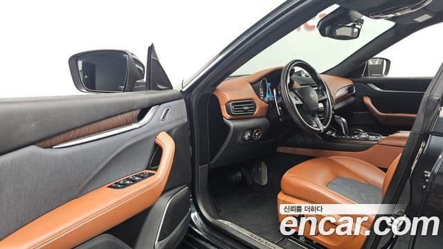 Maserati Levante 3.0 AWD GranLusso, 2020 10