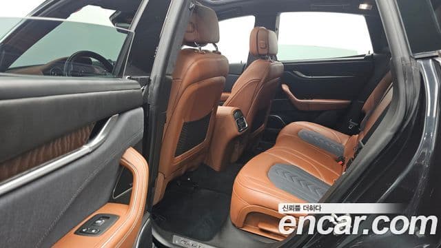 Maserati Levante 3.0 AWD GranLusso, 2020 12