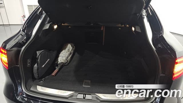 Maserati Levante 3.0 AWD GranLusso, 2020 20