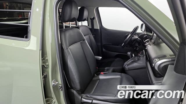 Hyundai Casper Smart, 2023 12