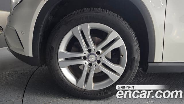 Mercedes-Benz GLA-класс X156 GLA200 d, 2017 все фото