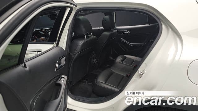 Mercedes-Benz GLA-класс X156 GLA200 d, 2017 12