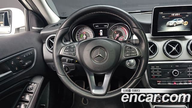 Mercedes-Benz GLA-класс X156 GLA200 d, 2017 13