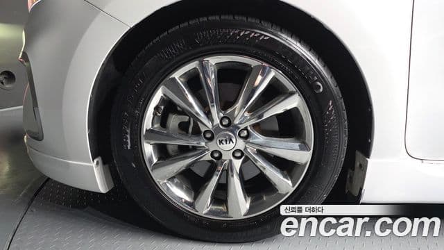 Kia The / новый New Carnival Noblesse Special, 2019 все фото