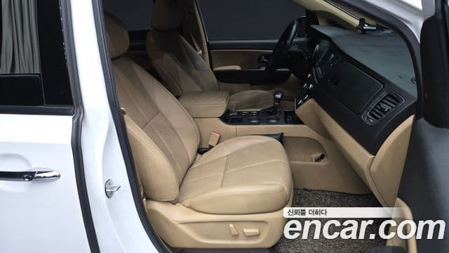 Kia The / новый New Carnival Noblesse Special, 2019 11