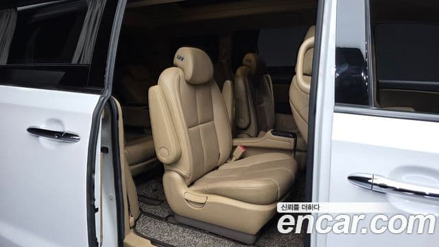 Kia The / новый New Carnival Noblesse Special, 2019 12