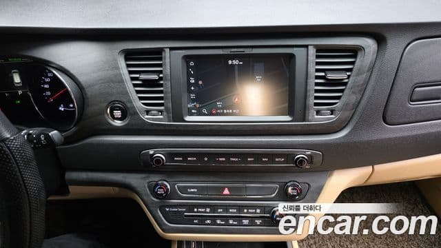 Kia The / новый New Carnival Noblesse Special, 2019 14