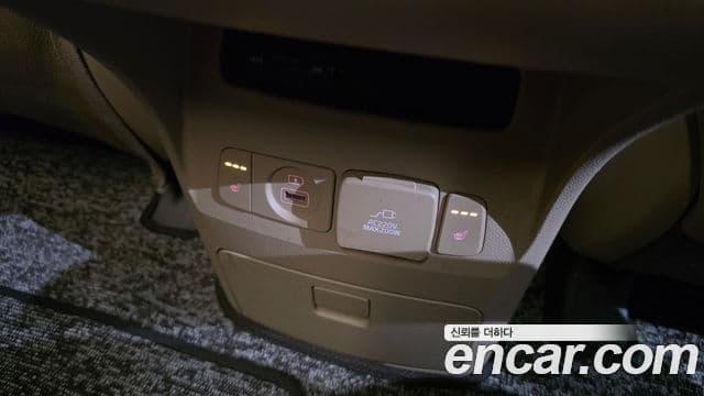 Kia The / новый New Carnival Noblesse Special, 2019 19