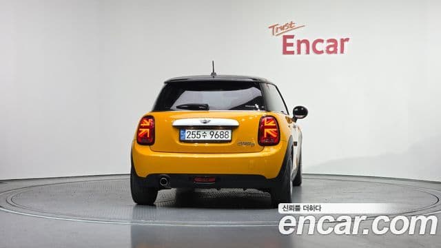 Mini Cooper D 3세대, 2015 4
